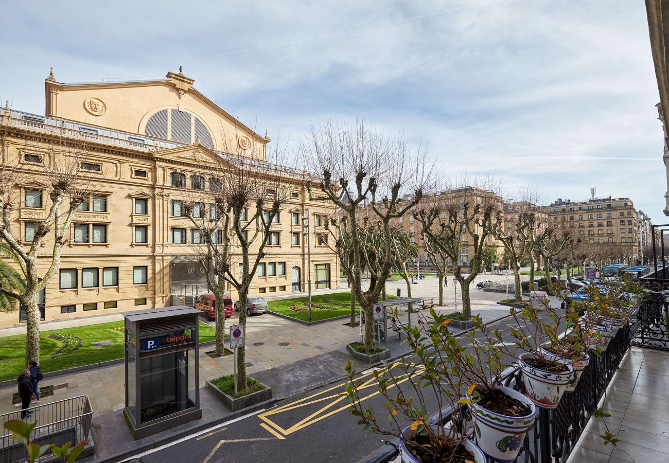 Apartamento en San Sebastián - OPERA